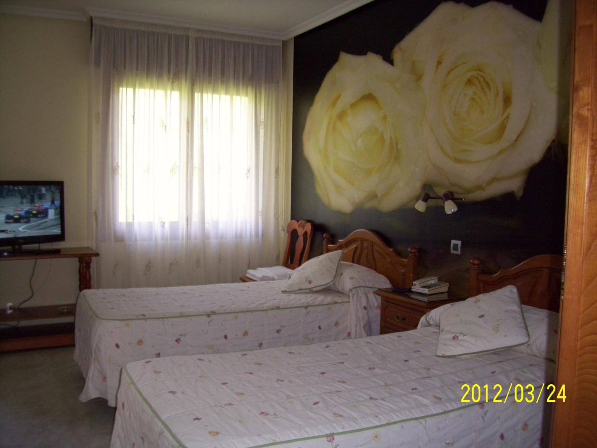Hotel Noray ซาน บีเซนเต เด ลา บาร์เกรา ภายนอก รูปภาพ