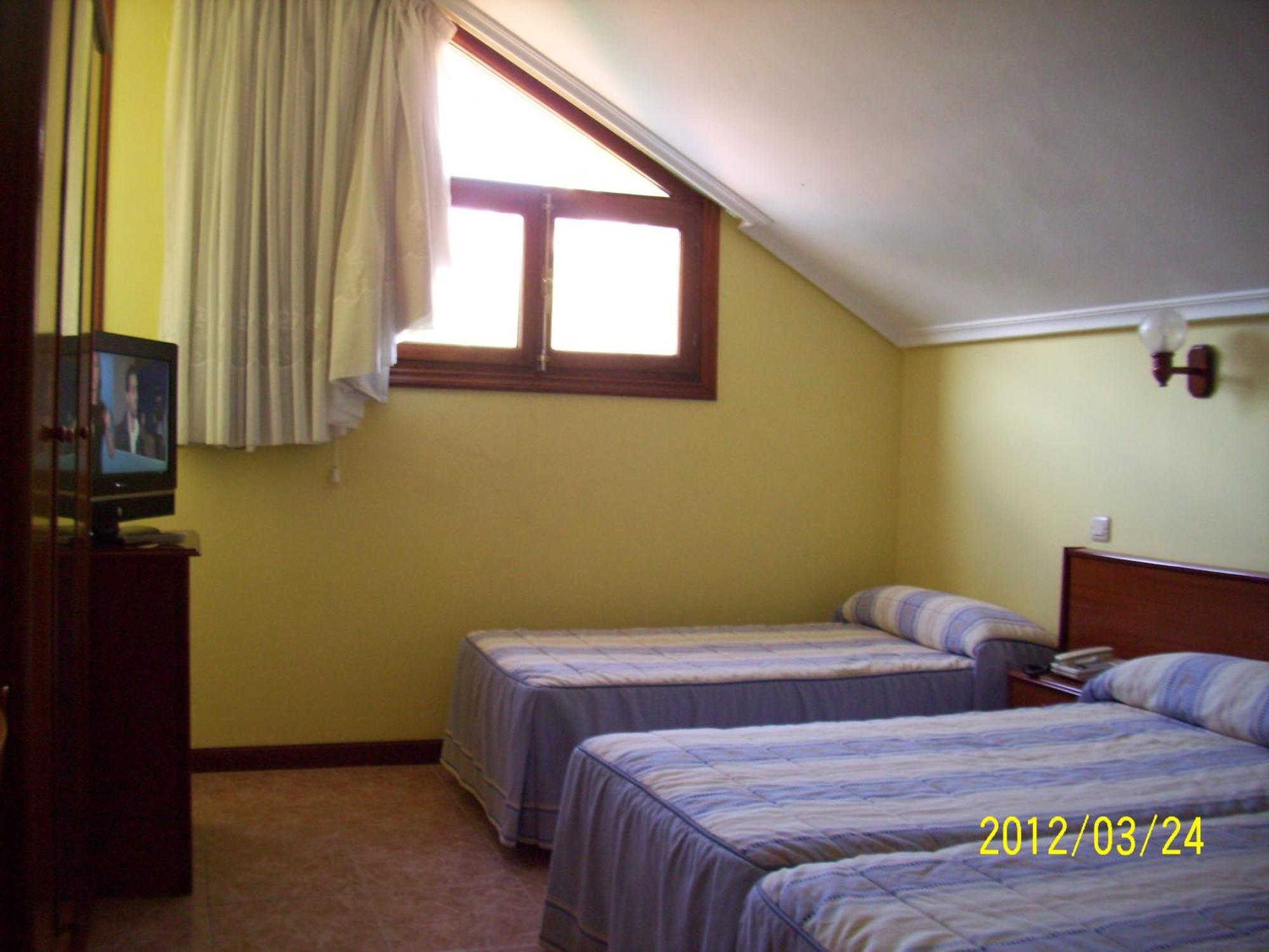 Hotel Noray ซาน บีเซนเต เด ลา บาร์เกรา ภายนอก รูปภาพ