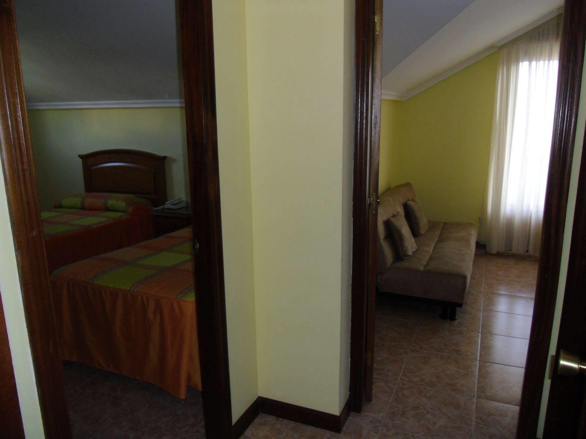 Hotel Noray ซาน บีเซนเต เด ลา บาร์เกรา ภายนอก รูปภาพ