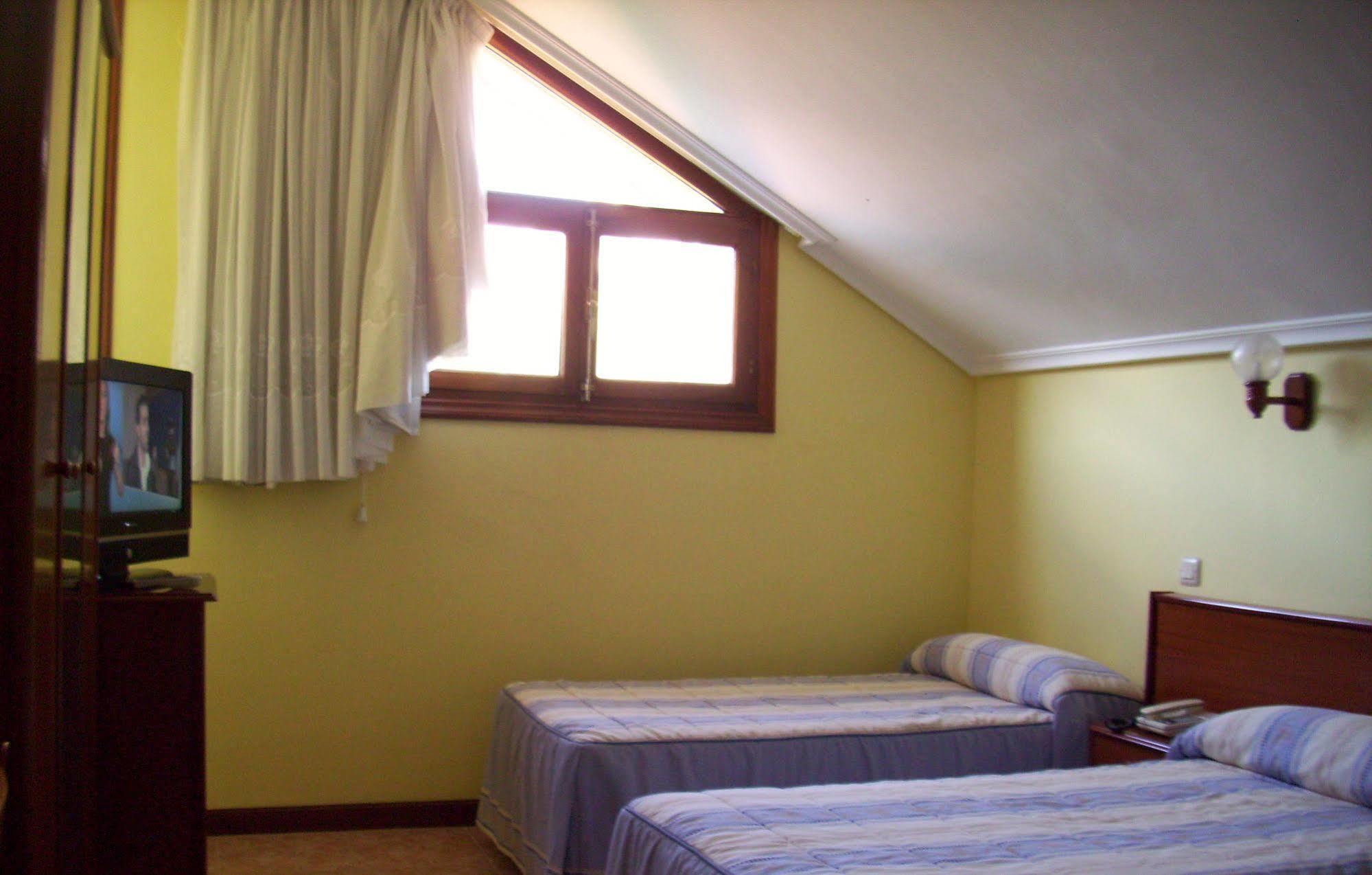 Hotel Noray ซาน บีเซนเต เด ลา บาร์เกรา ภายนอก รูปภาพ
